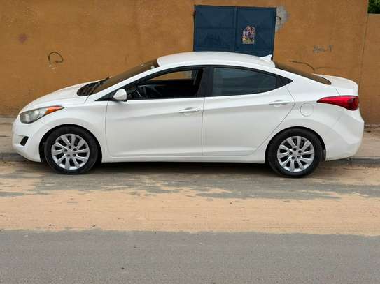 *HYUNDAI ELANTRA* Année : 2012 image 4