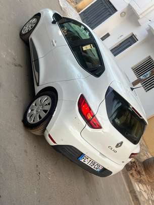 RENAULT CLIO 4 2016 image 2