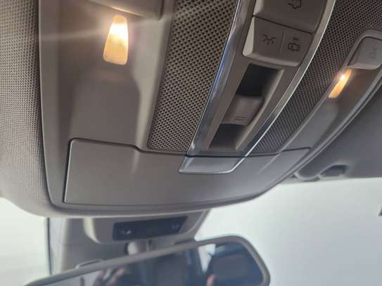 Mercedes-Benz ML 350 image 14