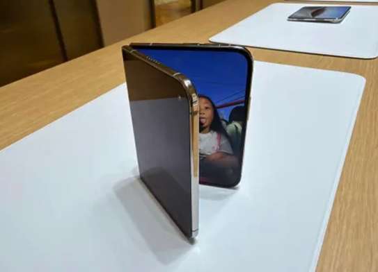 Iphone Duo image 6