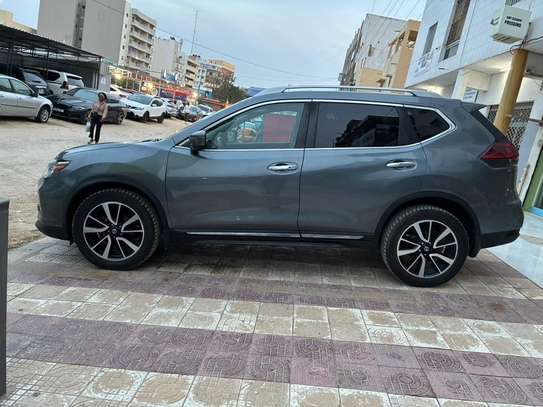 Nissan rogue image 4