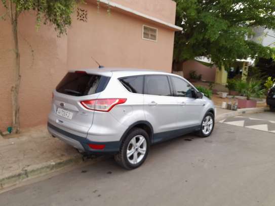 Location de voiture type SUV et 4x4 image 2