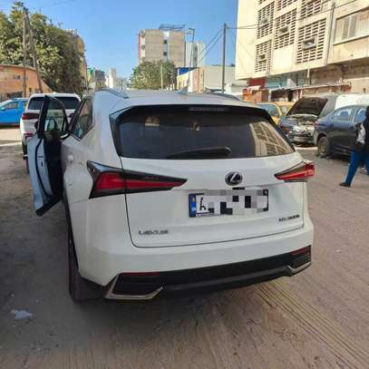 Lexus NX300h 2020 SUV Hybride 2.5L Blanc image 6