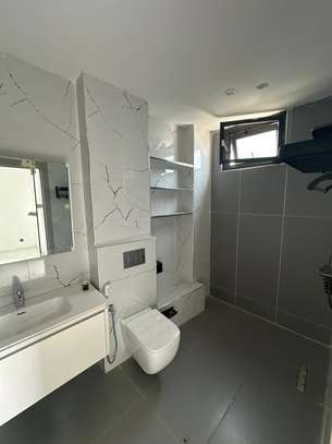 Bel appartement de type F4 à louer image 10