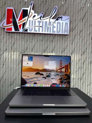 16” M2-MAX 32/1TERA image 2
