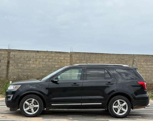 FORD EXPLORER 2017 image 2