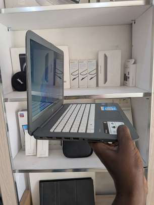 HP stream ) Intel Celeron ) 4g de ram  ) 32 image 3