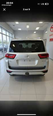 Toyota Land Cruiser 2022 image 3