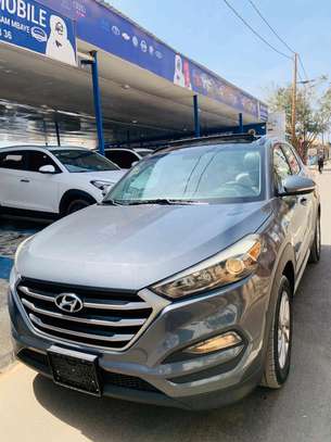 Hyundai tucson 2017 image 2