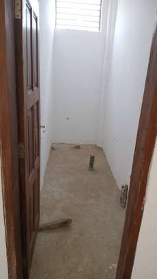 Champs avec batiment intégré à vendre, Bayakh image 13