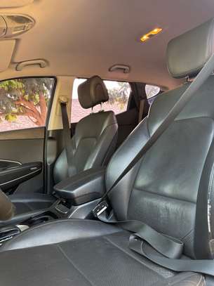 Hyundai Santafe image 8