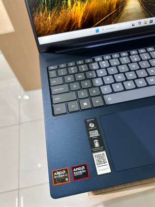 Lenovo IdeaPad Slim 5-AMD RYZEN 5 AI | 16GB RAM | 512 image 4