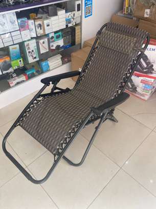 Chaise pliante et inclinable image 2
