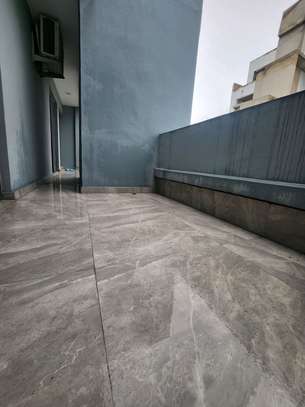 F2 studio haut standing à Mermoz image 6