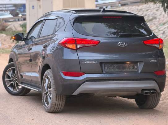 Hyundai Tucson image 4