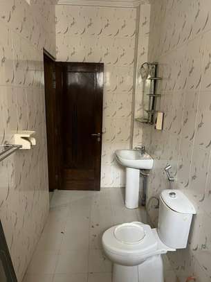 Appartement F4 à louer à Ouakam image 6