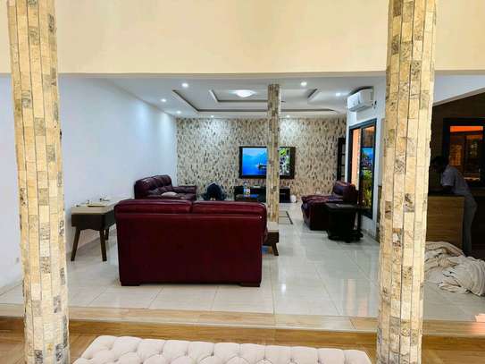 Villa a louer aux Almadies image 5