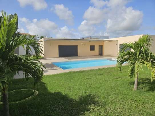 Magnifique villa à vendre Saly Center image 8