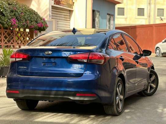 Kia fortè 2018 essence automatique image 4