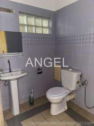 Ref_2983_PL Appartement F3 à louer  au Point E image 3