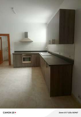 Appartement sur la corniche image 6