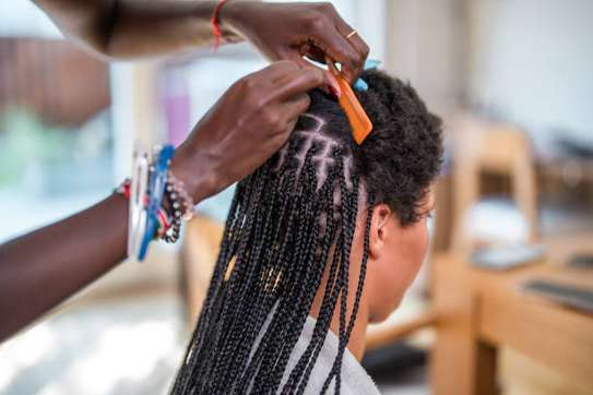Sublimez votre beauté de la tête aux pieds Déplacement aussi image 10