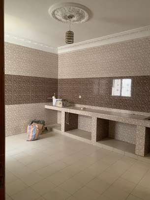 VILLA R+2 à louer aux Mamelles image 7
