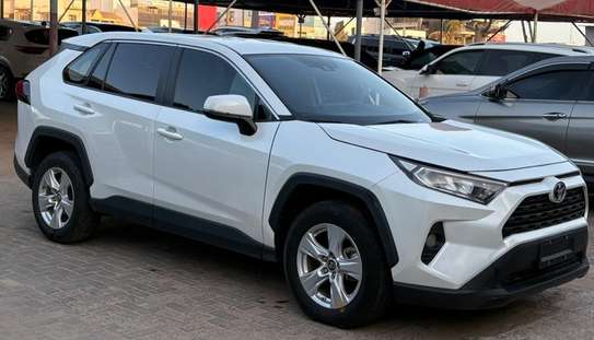 Toyota Rav 4 2021 image 5