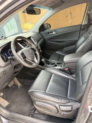 Hyundai  Tucson evgt 2017 image 9