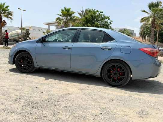 Toyota Corolla 2018 LE image 6