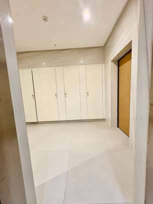 Appartement F4 + dépendance domestique à louer au point E image 6