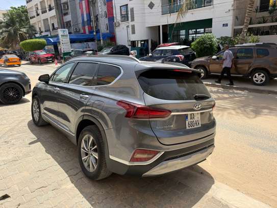 Hyundai Santa Fe 2019 image 2