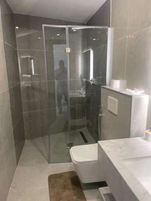 Appartement Meublé au Point E image 10