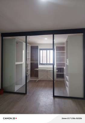 Somptueuse villa derrière Exclusive image 2