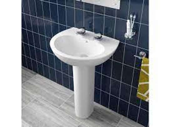 Lavabo colonne blanc céramique design moderne image 3