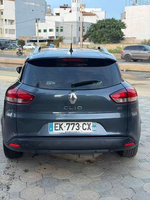 RENAULT CLIO 4 image 9
