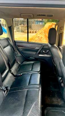 Mitsubishi Pajero 7place année 2015 image 5