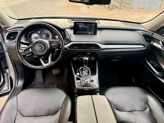 Mazda CX9 image 4