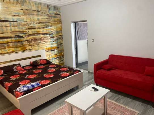 Chambre meublée à louer par jours/nuitée image 5