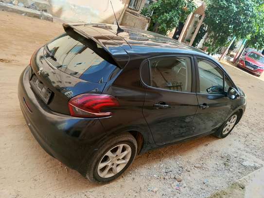 PEUGEOT 208 2016 image 5