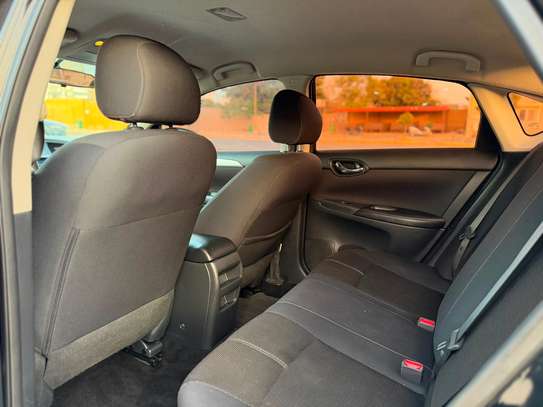 Nissan Sentra 2017 image 9