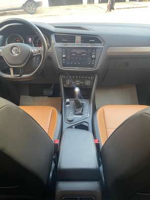 Volkswagen Tiguan 2018 image 2
