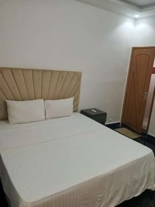 Appartement meublé de 3 pièces RDC à Keur Massar image 8