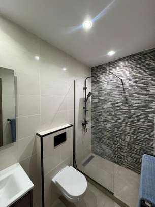 Penthouse de 460 m² F5 à louer à Mermoz image 4