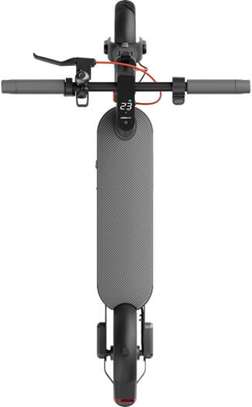 Xiaomi Electric Scooter 4 Pro 2nd Gen Noir avec clignotants image 6