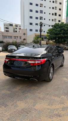 Hyundai grandeur HG240 image 14
