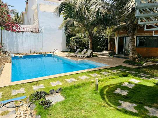 Villa a louer aux Almadies image 8