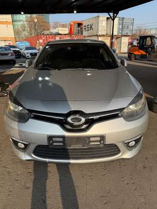 Renault SM3 essence 2016 image 2