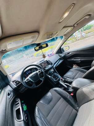 Ford Escape Titanium image 9