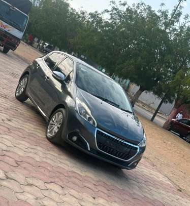 Peugeot 208 2016 image 9
